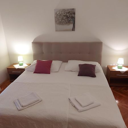 Apartments Diridonda Omiš Zimmer foto