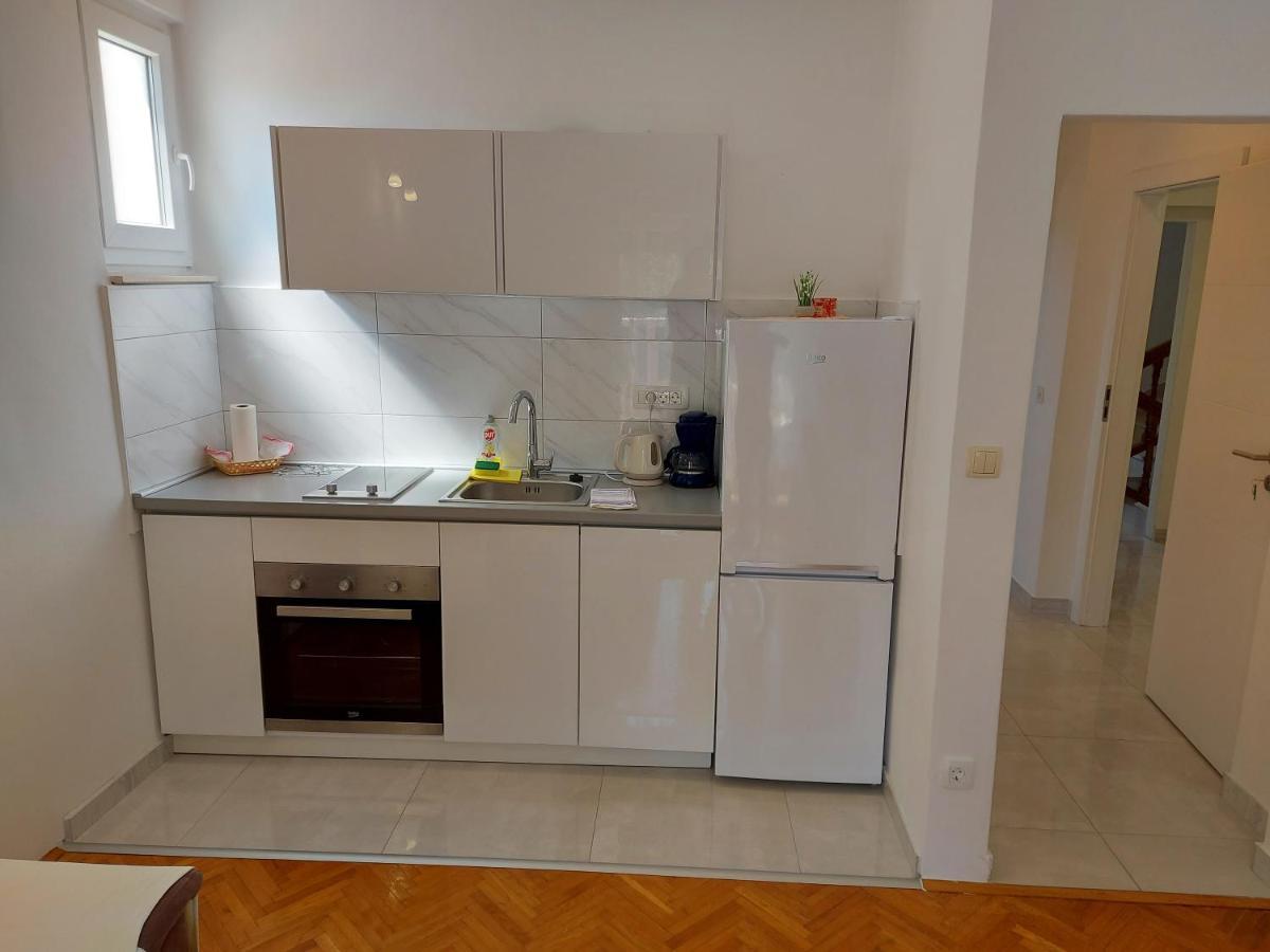 Apartments Diridonda Omiš Exterior foto